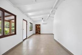 Casa Mango: Charming 3-Bed Surf Home on a Large Lot Just Minutes from Playa Grande