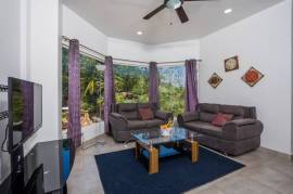 Portofino A4: Renovated 2-Bed Condo Just 200m from Tamarindo Beach