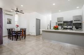 Portofino A4: Renovated 2-Bed Condo Just 200m from Tamarindo Beach