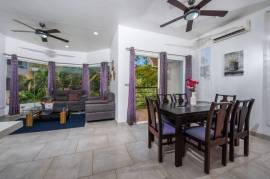 Portofino A4: Renovated 2-Bed Condo Just 200m from Tamarindo Beach