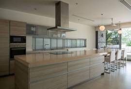 Alanna Yamu - Three Bedroom Duplex Condo with Sea Views and Private Pool