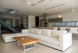Alanna Yamu - Three Bedroom Duplex Condo with Sea Views and Private Pool