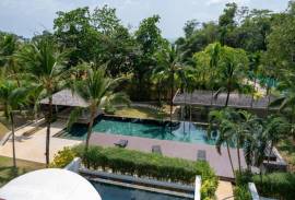 Alanna Yamu - Three Bedroom Duplex Condo with Sea Views and Private Pool