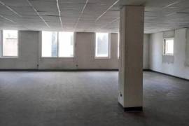 Spacious Building for Sale Just 20m from MRT Ratchada