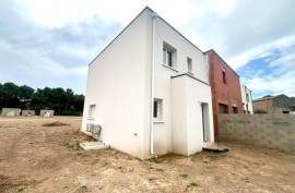 4 room, 85m2 Villa for sale in Vias - 290 000 € *