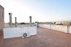WONDERFUL 3 BEDROOM APARTMENT WITH RIVER VIEWS IN FORMENTERA DEL SEGURA