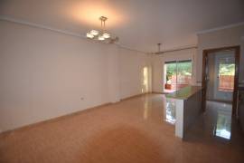 WONDERFUL 3 BEDROOM APARTMENT WITH RIVER VIEWS IN FORMENTERA DEL SEGURA