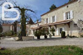 Stunning stone house with barn, tobacco shed and pigeonnier