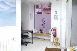 Historic Center of Brignoles, for sale commercial premises