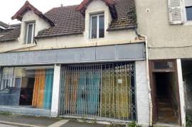 Dpt Saône et Loire (71), à vendre GUEUGNON immeuble