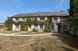 TWO 4bed houses side-by-side (193m² & 215m² gîte?), outbuildings, on 2659m², vg condition