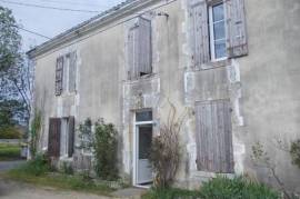Charente-style house to be renovated