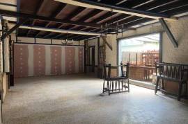 Potential 140m2 apartment medical office living room