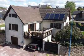 HAUTE VIENNE - Beautifully presented townhouse situated in the heart of Chateauponsac