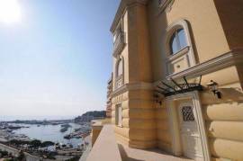 SUPERBE VILLA 4 CHAMBRES VUE MER AVEC PISCINE INTERIEURE A LA CONDAMINE - MONACO