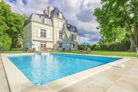 Bergerac, castle situated in the heart of the vineyards