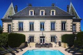 Fully renovated stunning eight bedroomed chateau set in beautiful grounds