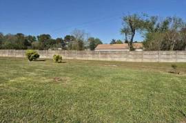 Terrain constructible de 600m² sur la commune de Saint-Sauveur