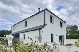 Maison moderne à vendre Riantec  5 chambres  Vie de plain-pied  Pompe à chaleur  Aucun travaux