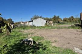 Terrain constructible d'environ 740m² sur la commune de Saint-Sauveur