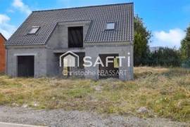 Maison à vendre – À aménager selon vos envies !