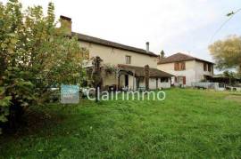 MAISON DE VILLAGE 180 m² - dépendance 80 m² - TERRAIN 1800 m²