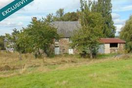 Ancien corps de ferme, 90m² au sol, terrain de 1550 m², Montilly sur Noireau