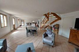 MAISON 7 PIECES + DEPENDANCES A RENOVER BEAU POTENTIEL