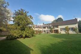 GAMBAIS 8 pièces,accès rapide N12, 261m2