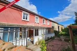 BELLE LONGERE AVEC 250 M² DE DEPENDANCES
