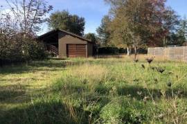 TERRAIN CONSTRUCTIBLE 676 m2 AVEC DEPENDANCE