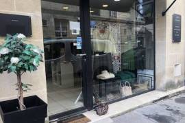 VENTE DROIT AU BAIL, BELLE BOUTIQUE PLEIN CENTRE BORDEAUX 25 m2 AVEC CAVE