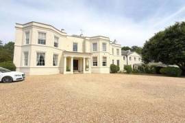 Luxury 3 Bed Apartment for Sale In Wavendon House Drive, Milton Keynes United