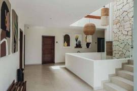 For Sale: Coco Beach 25 Room Hotel