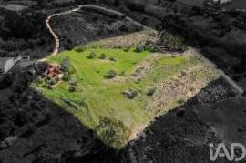 Prédio em São Bartolomeu de Messines de 146 m²