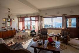 Maisonette 217 sq.m for sale