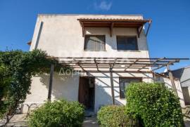 Maisonette 217 sq.m for sale
