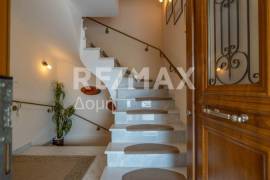 Maisonette 210 sq.m for sale