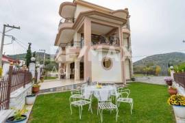 Maisonette 210 sq.m for sale