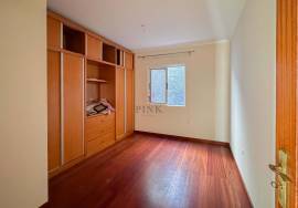 3 Bedroom House + 1 T1 Detached in Estreito da Calheta