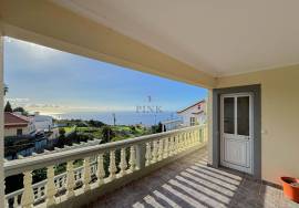 3 Bedroom House + 1 T1 Detached in Estreito da Calheta