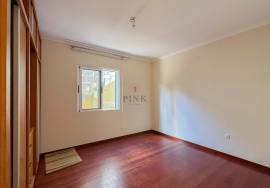3 Bedroom House + 1 T1 Detached in Estreito da Calheta