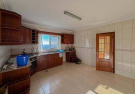 3 Bedroom House + 1 T1 Detached in Estreito da Calheta