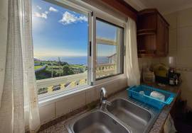 3 Bedroom House + 1 T1 Detached in Estreito da Calheta