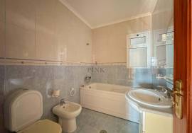 3 Bedroom House + 1 T1 Detached in Estreito da Calheta