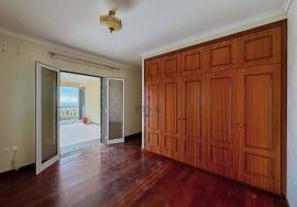 3 Bedroom House + 1 T1 Detached in Estreito da Calheta