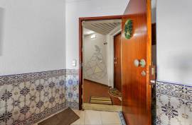 1 Bedroom Apartment with Terrace in Portimão