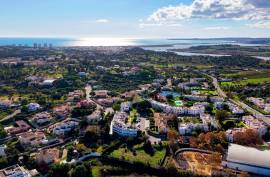 Urban land for construction, with Approved Project for Luxury Villa, in prime area of Alvor