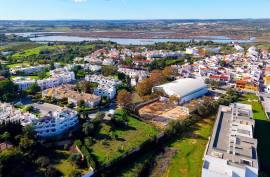 Urban land for construction, with Approved Project for Luxury Villa, in prime area of Alvor