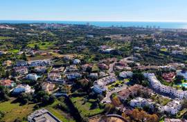 Urban land for construction, with Approved Project for Luxury Villa, in prime area of Alvor